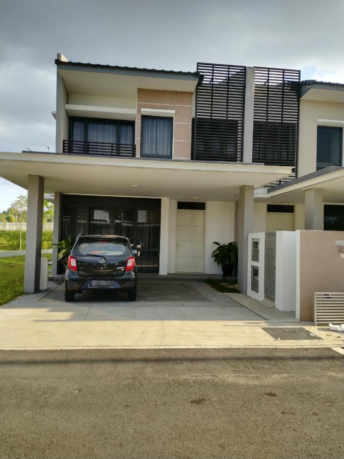 Pinevalley Homestay Putrajaya Presint 12 Dış mekan fotoğraf