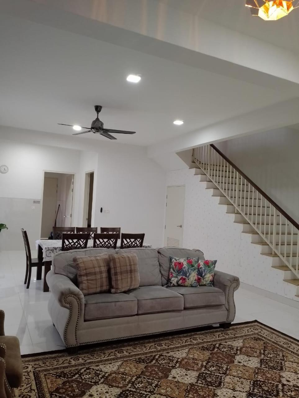 Pinevalley Homestay Putrajaya Presint 12 Dış mekan fotoğraf